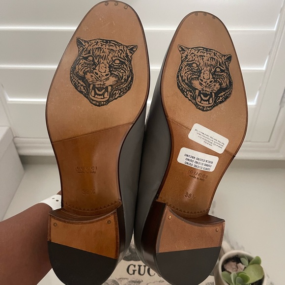 Brand New Gucci Quentin Chain Loafers - Picture 9 of 11